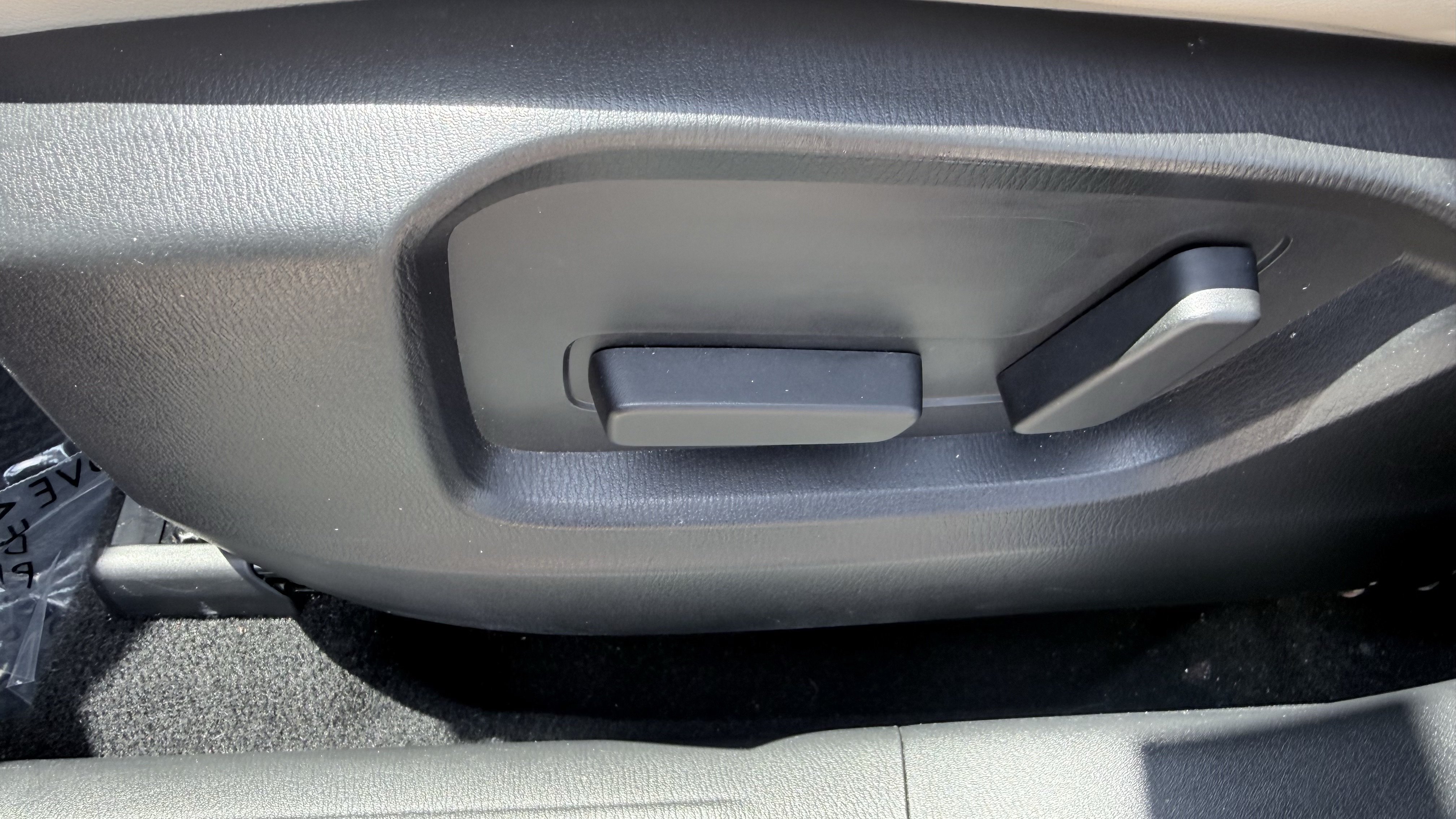 Used 2018 MAZDA CX-5 Touring w/ Preferred Equipment Package FWD image 23