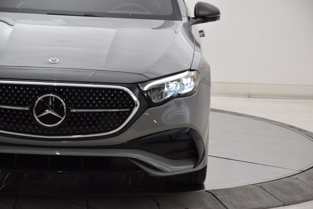 New 2027 Mercedes-Benz E 450 4MATIC Sedan image 10