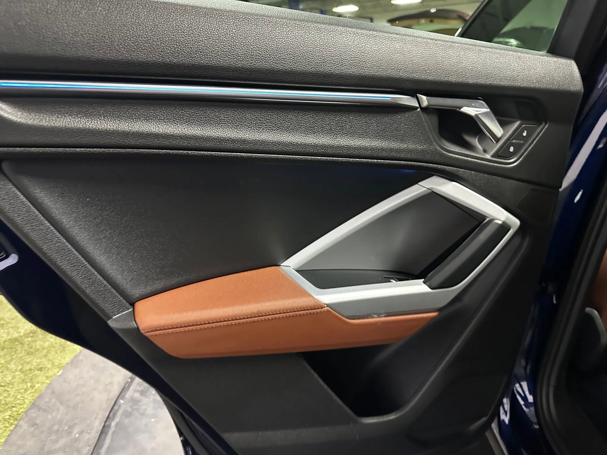 Used 2021 Audi Q3 2.0T Premium Plus w/ Premium Plus Package image 16