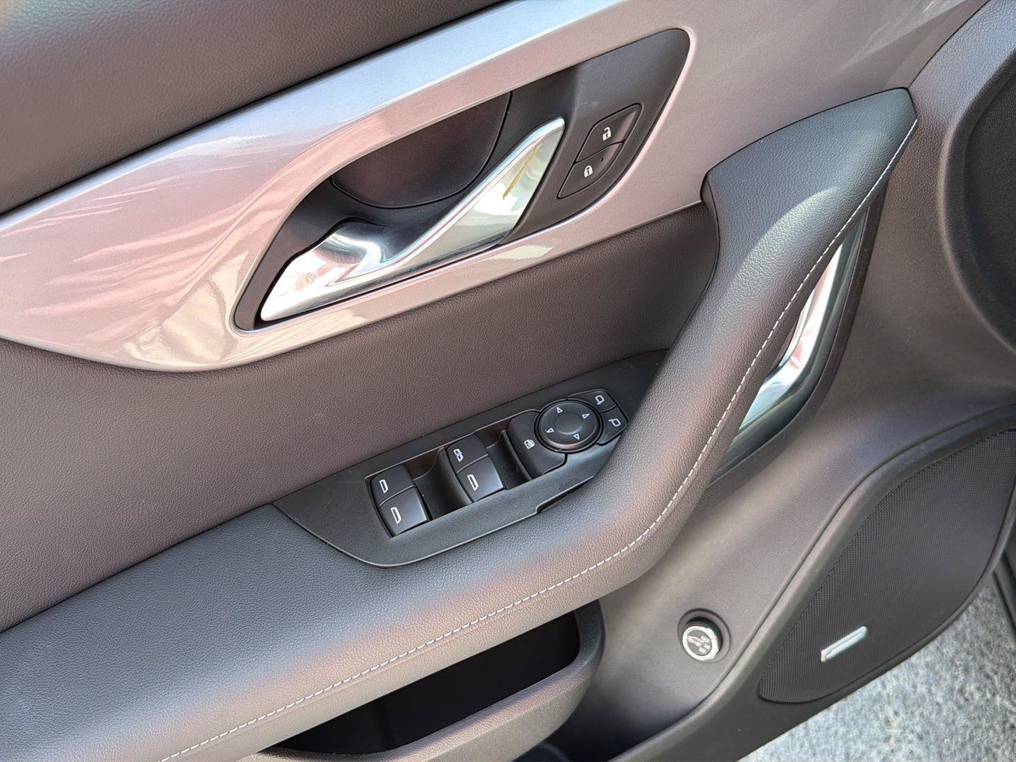 New 2026 Chevrolet Blazer LT w/ Sound & Technology Package FWD image 33