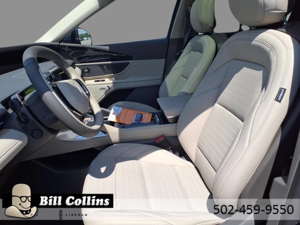 New 2025 Lincoln Nautilus Reserve w/ Jet Appearance Package AWD/4WD image 5