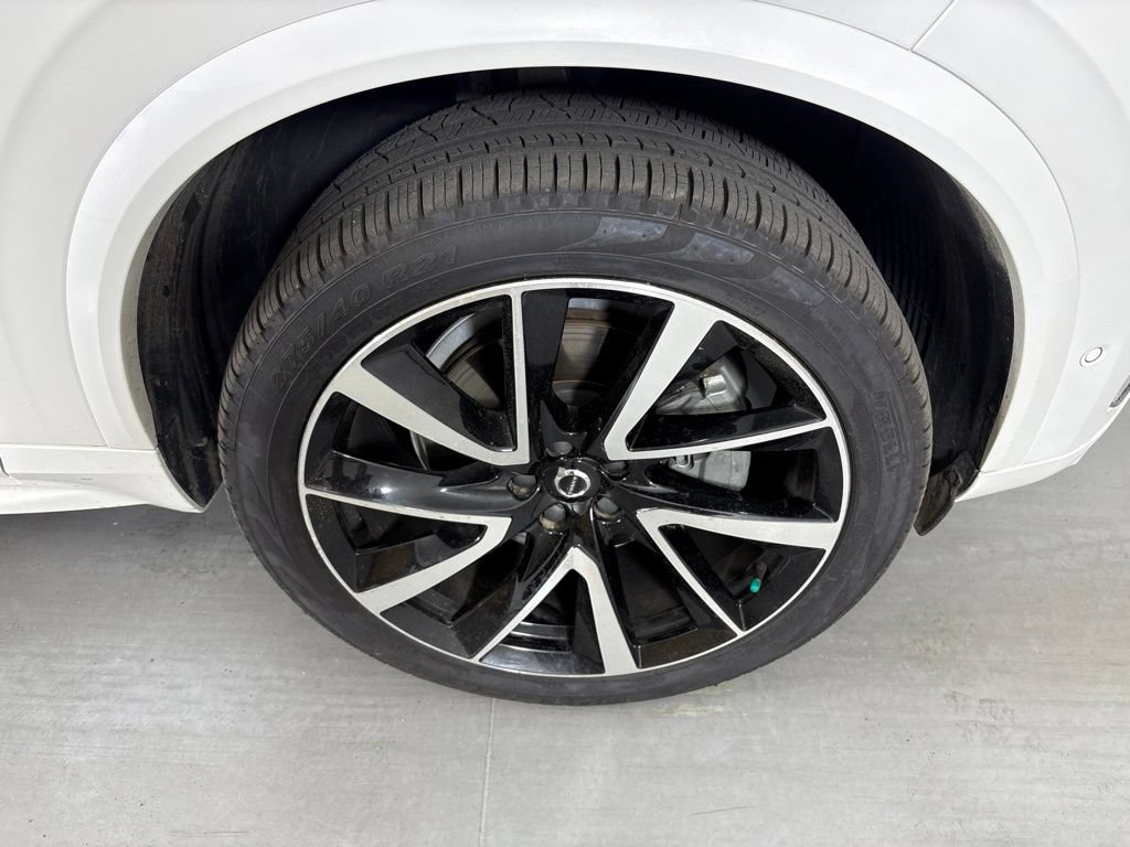 Certified 2025 Volvo XC90 B6 Plus w/ Protection Package Premier AWD/4WD image 11