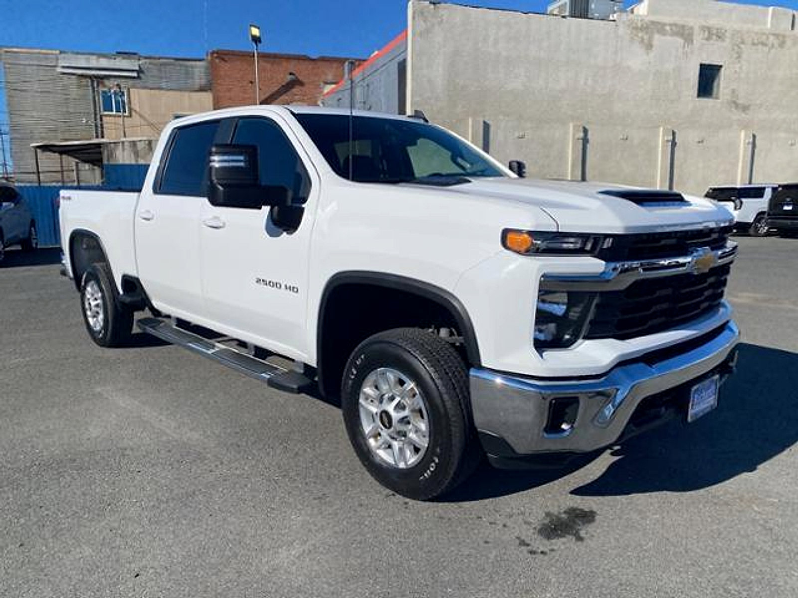 Used 2024 Chevrolet Silverado 2500 LT AWD/4WD image 10