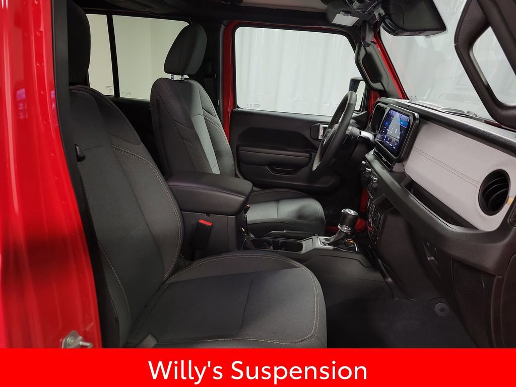 Used 2024 Jeep Wrangler Unlimited image 26