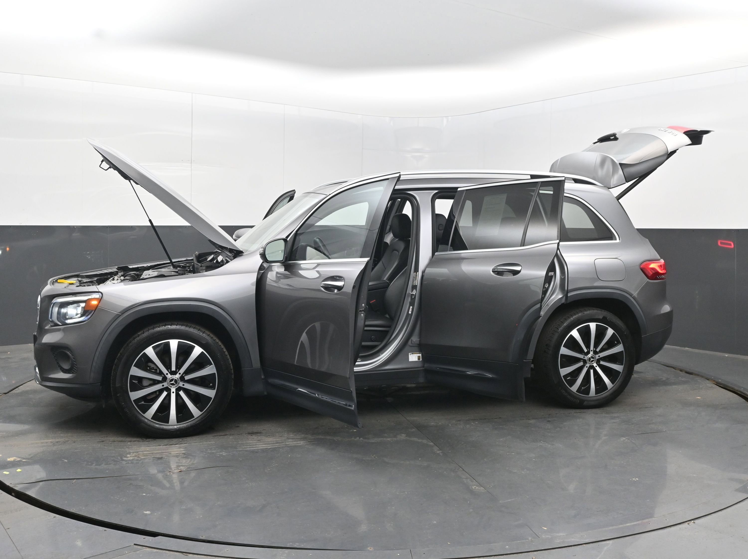 Used 2023 Mercedes-Benz GLB 250 GLB 250 image 41