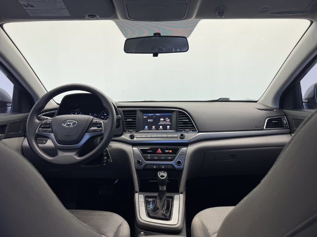 Used 2017 Hyundai Elantra SE FWD image 6