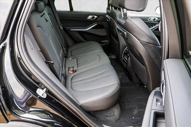 Used 2021 BMW X5 xDrive40i w/ Premium Package AWD/4WD image 25