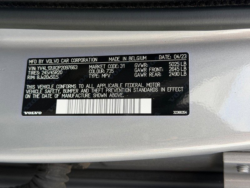 Certified 2023 Volvo XC40 B5 Ultimate w/ Protection Package Premier AWD/4WD image 25