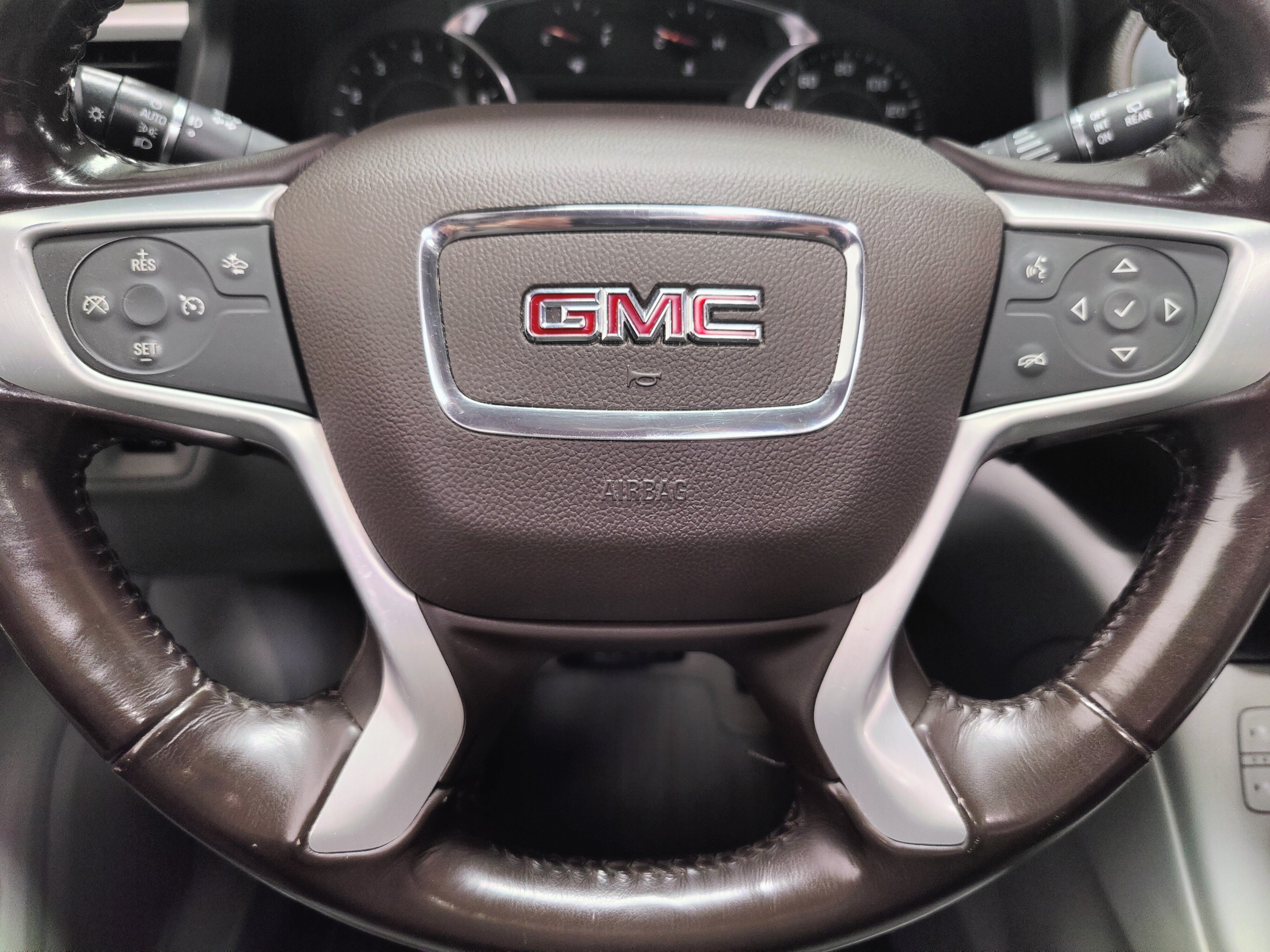 Used 2019 GMC Acadia SLT AWD/4WD image 35