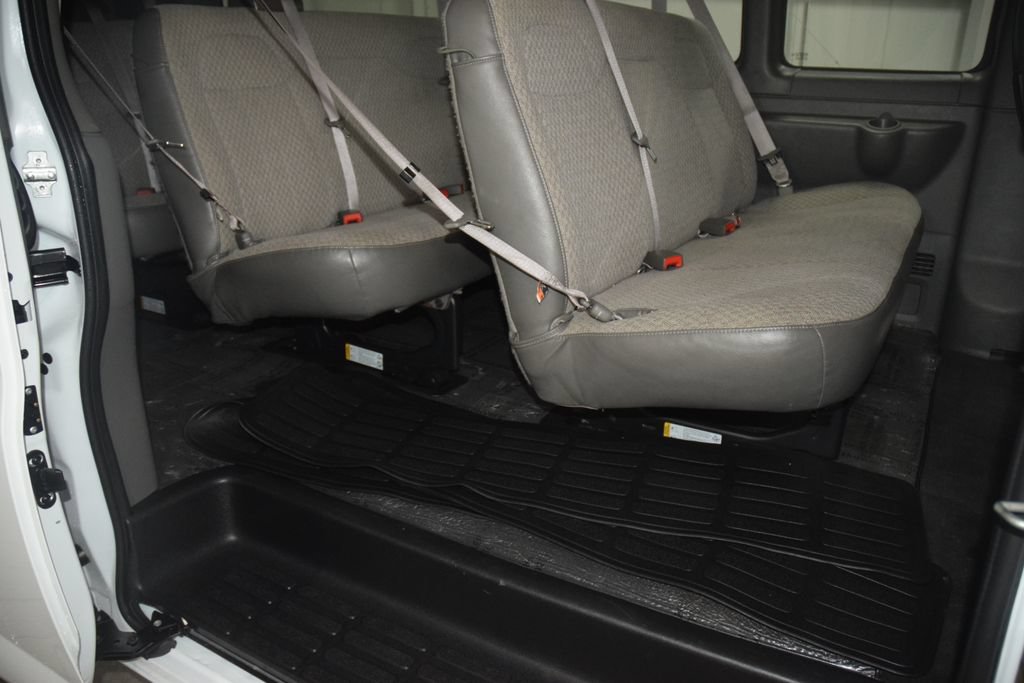 Used 2024 Chevrolet Express 3500 LT w/ LT Preferred Equipment Group RWD image 29