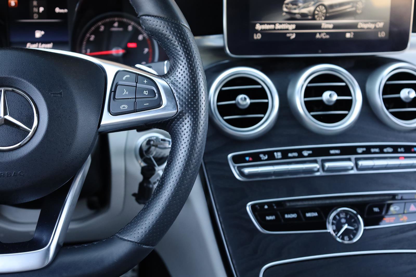 Used 2018 Mercedes-Benz C 300 4MATIC Cabriolet image 33