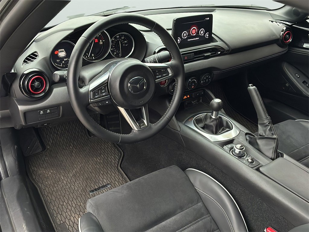 Used 2023 MAZDA MX-5 Miata Club w/ Weather Package image 15