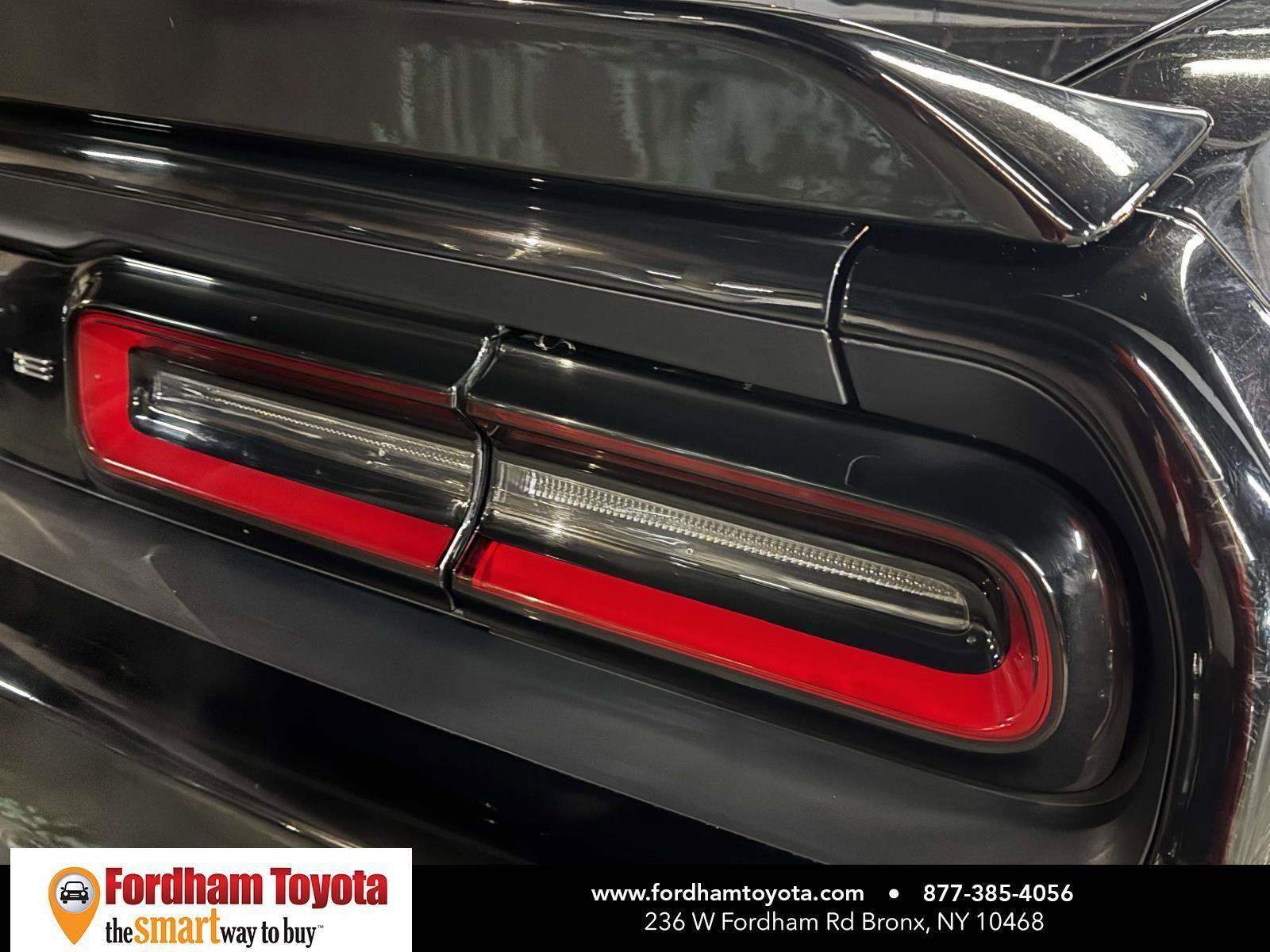 Used 2022 Dodge Challenger GT image 11