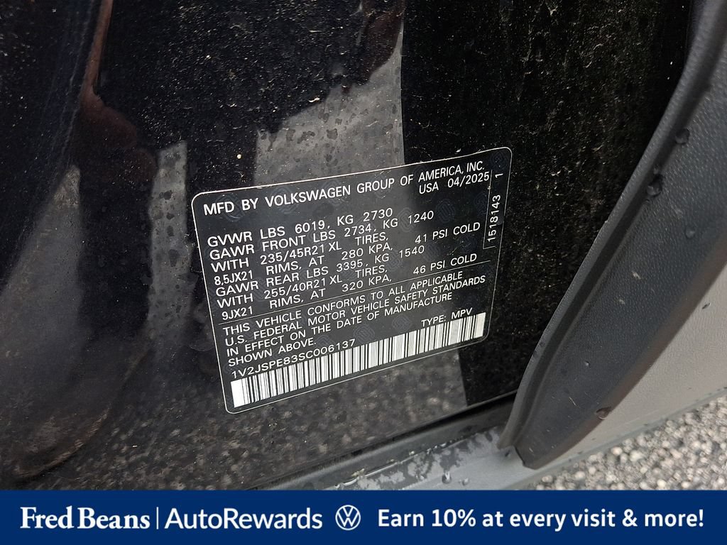 Certified 2025 Volkswagen ID.4 Pro S Plus AWD/4WD image 33