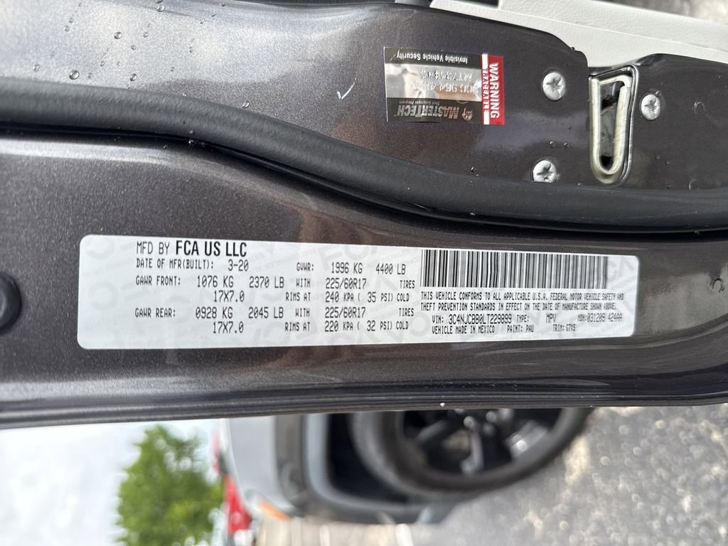 Used 2020 Jeep Compass Latitude image 27