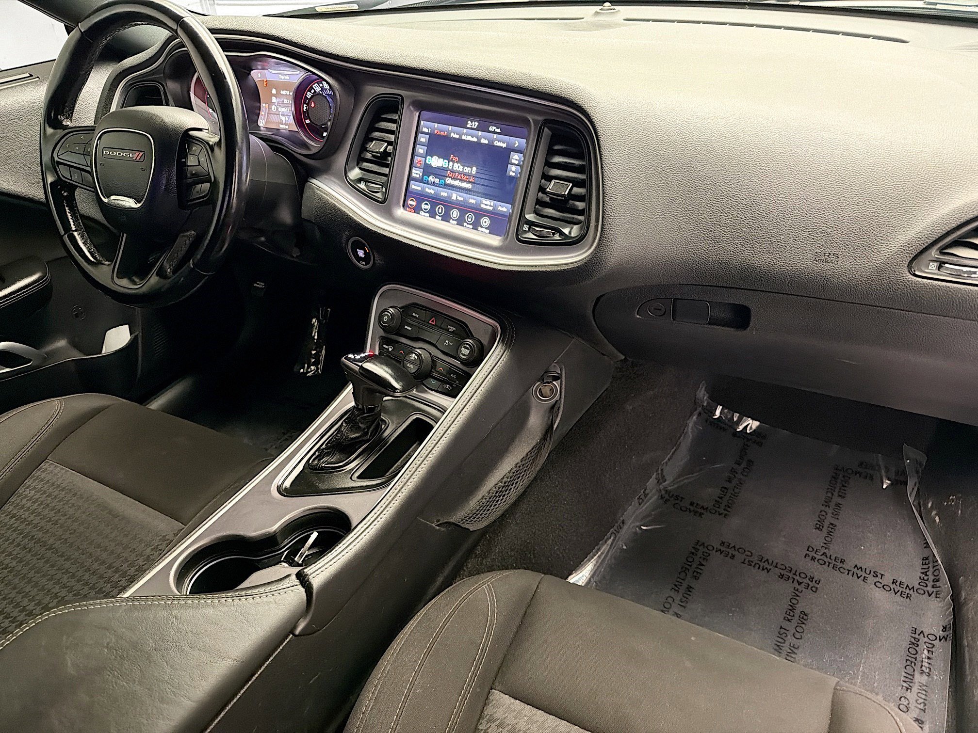 Used 2020 Dodge Challenger SXT RWD image 12