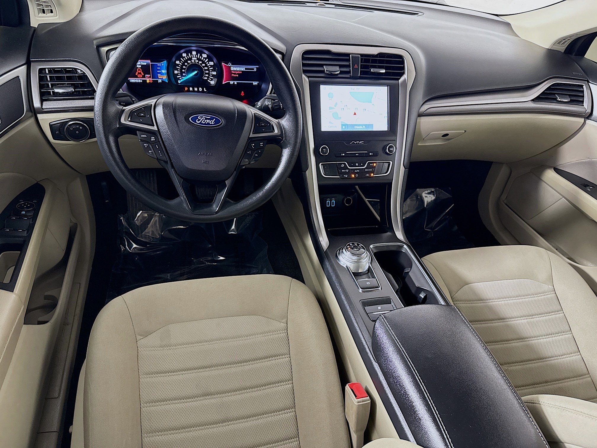 Used 2020 Ford Fusion SE image 17