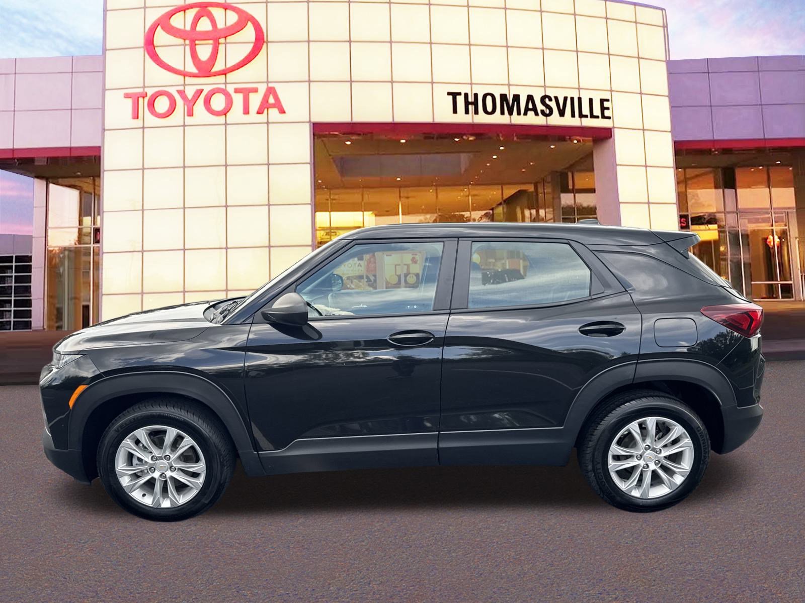 Used 2023 Chevrolet TrailBlazer LS image 8