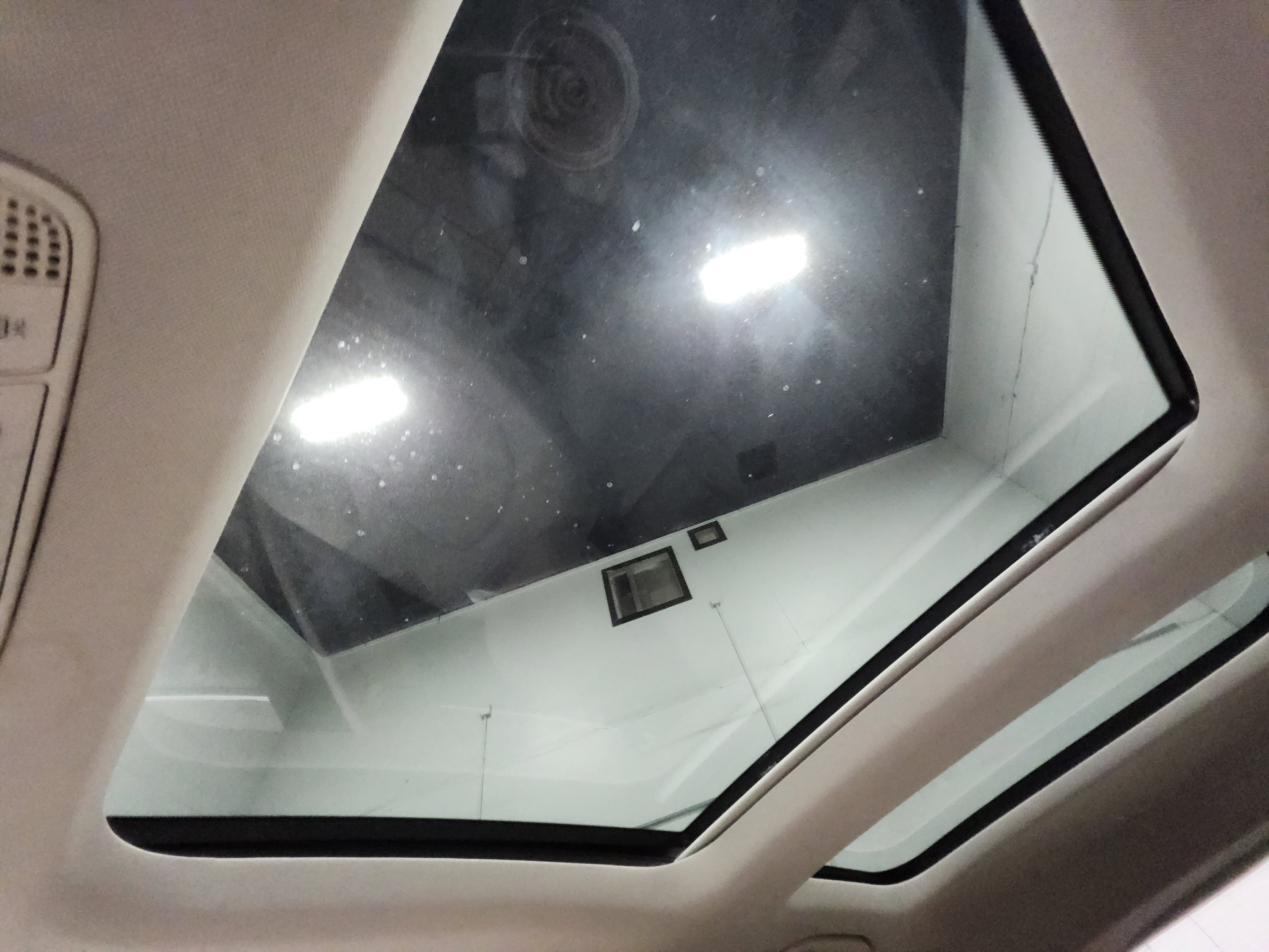 Used 2016 Mercedes-Benz GLC 300 4MATIC image 3