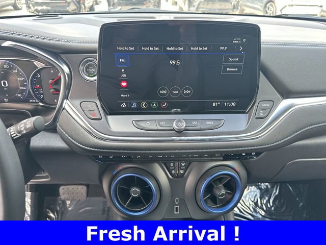 Certified 2025 Chevrolet Blazer RS w/ Driver Confidence II Package image 25