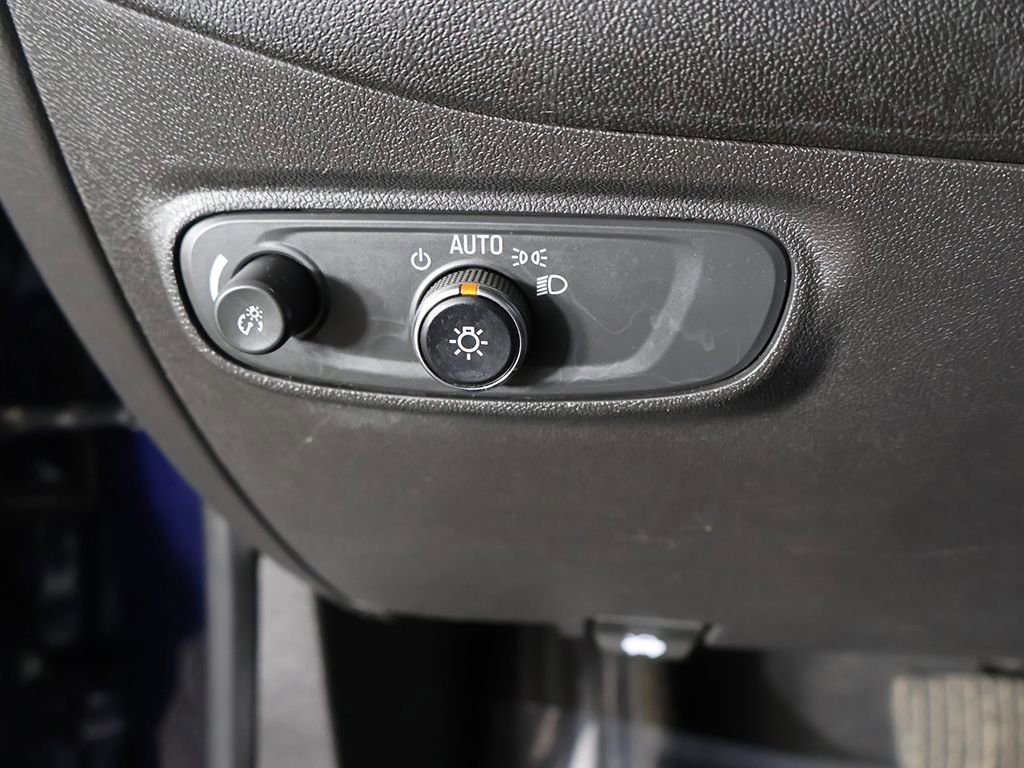 Used 2022 Chevrolet Equinox RS image 36