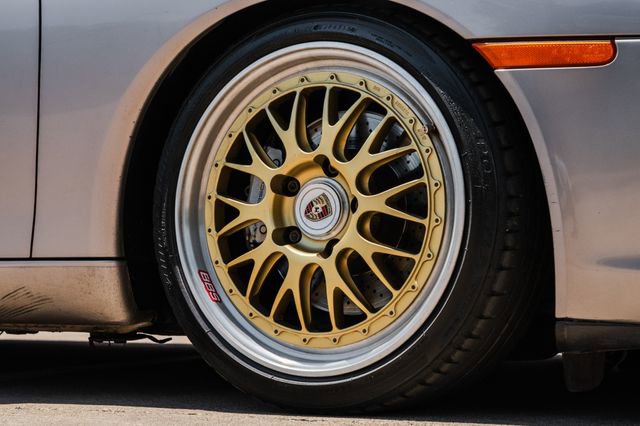 Used 2002 Porsche 911 Carrera 4 image 30