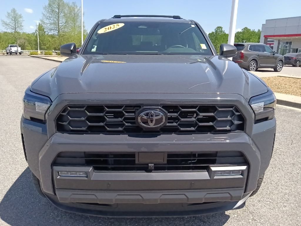 Used 2025 Toyota 4Runner TRD Off-Road AWD/4WD image 8