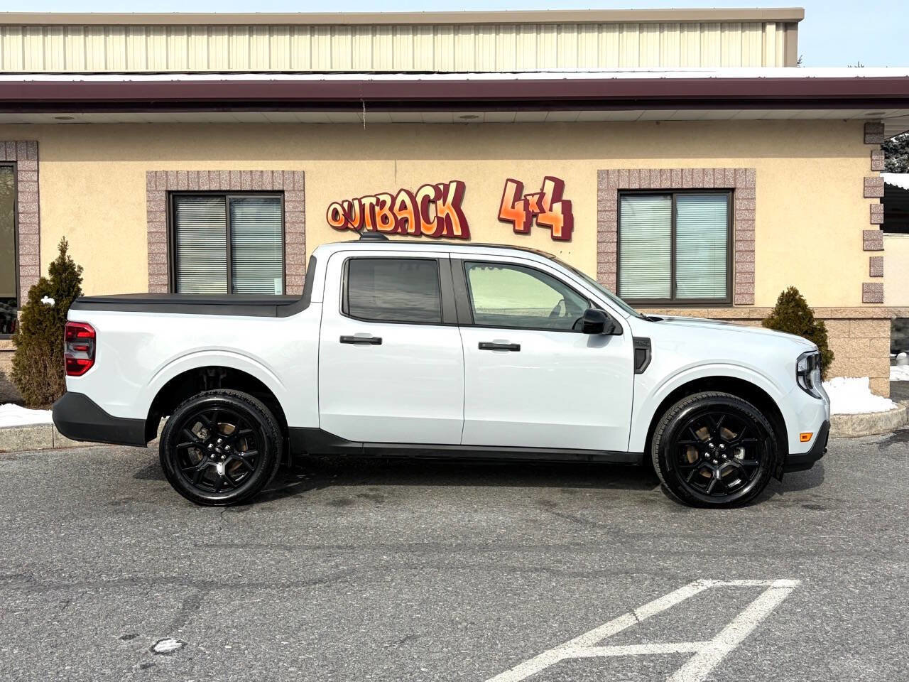 Used 2025 Ford Maverick XLT w/ Equipment Group 301A image 31
