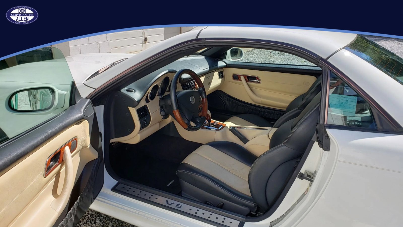 Used 2004 Mercedes-Benz SLK 320 image 4