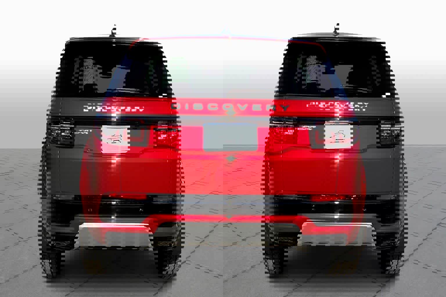New 2025 Land Rover Discovery Sport S image 4