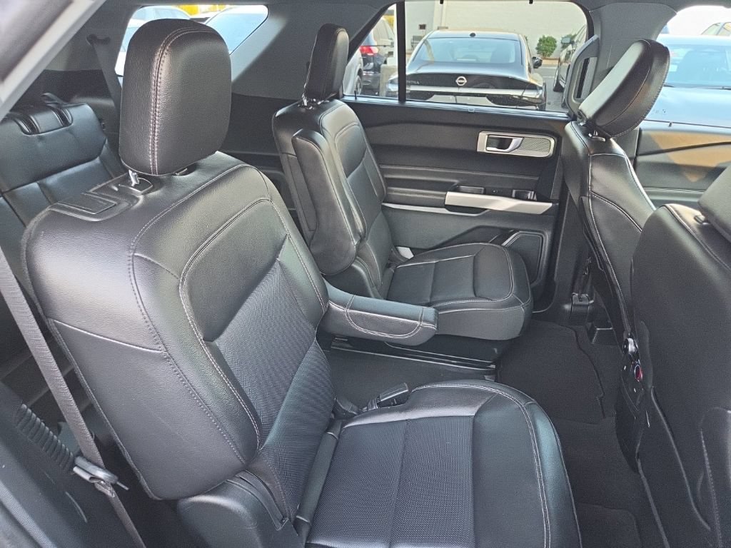Used 2024 Ford Explorer Limited RWD image 40