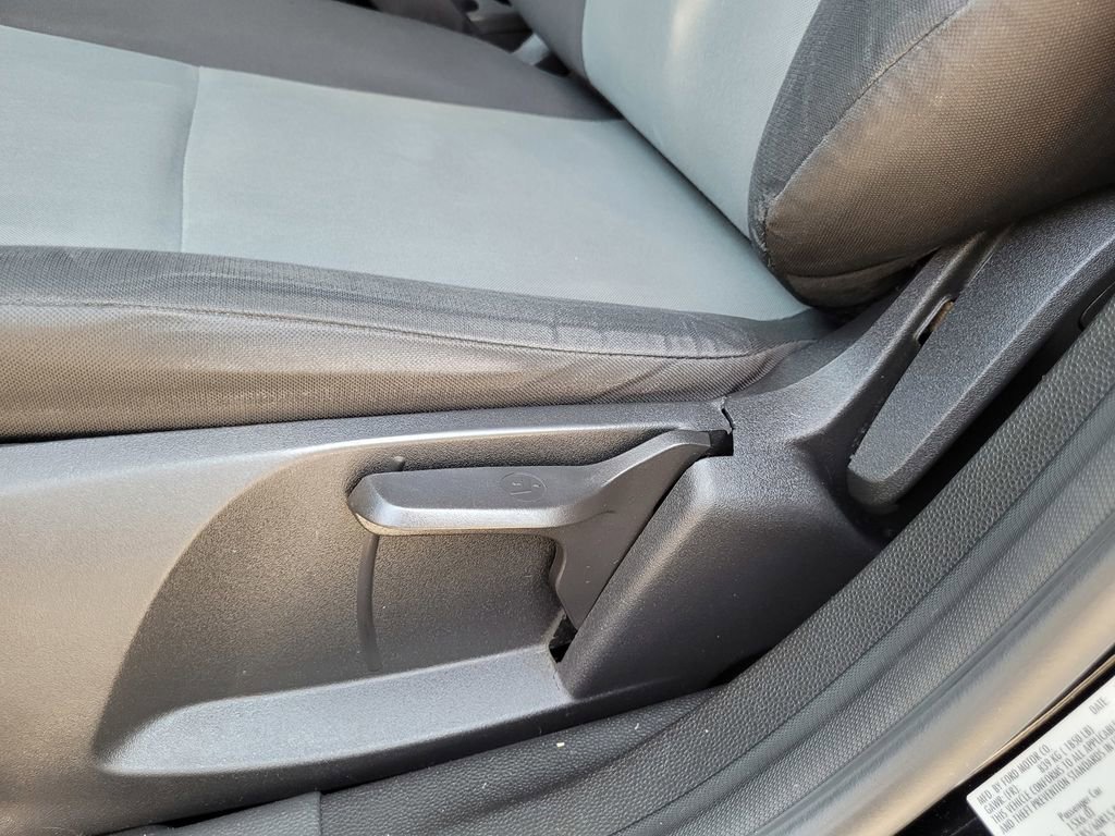 Used 2018 Ford Fiesta S image 12