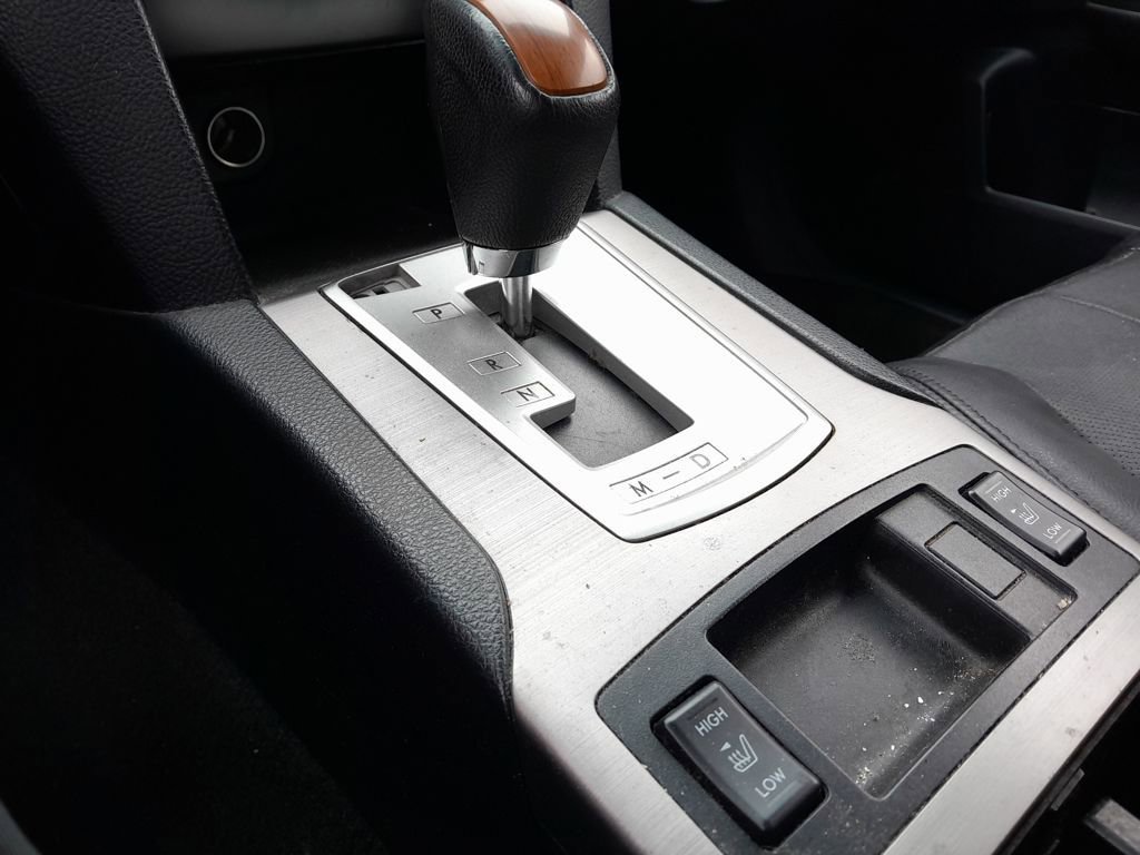 Used 2013 Subaru Outback 3.6R Limited image 27