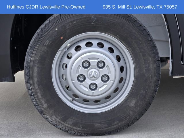 Used 2025 RAM ProMaster 2500 w/ Convenience Group image 11