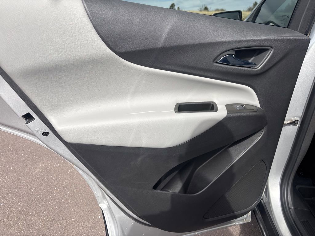 Used 2021 Chevrolet Equinox LT image 12