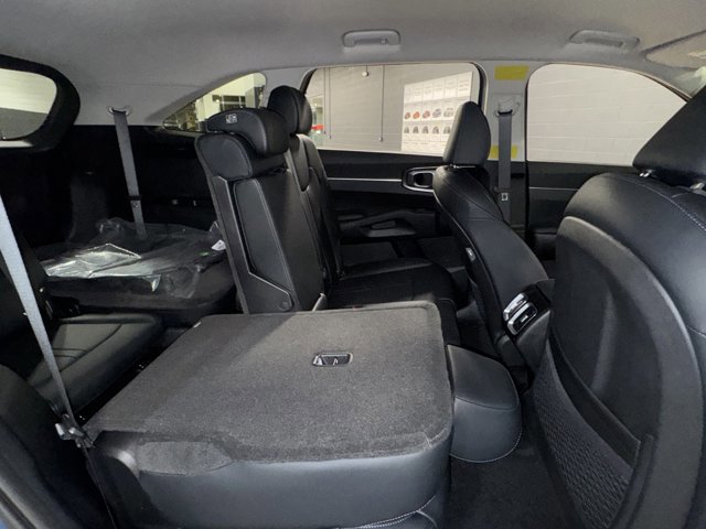New 2026 Kia Sorento EX AWD/4WD image 11