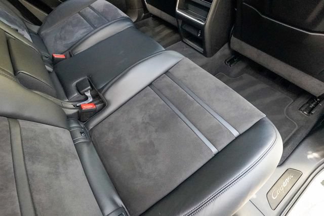 Used 2022 Porsche Cayenne GTS AWD/4WD image 99
