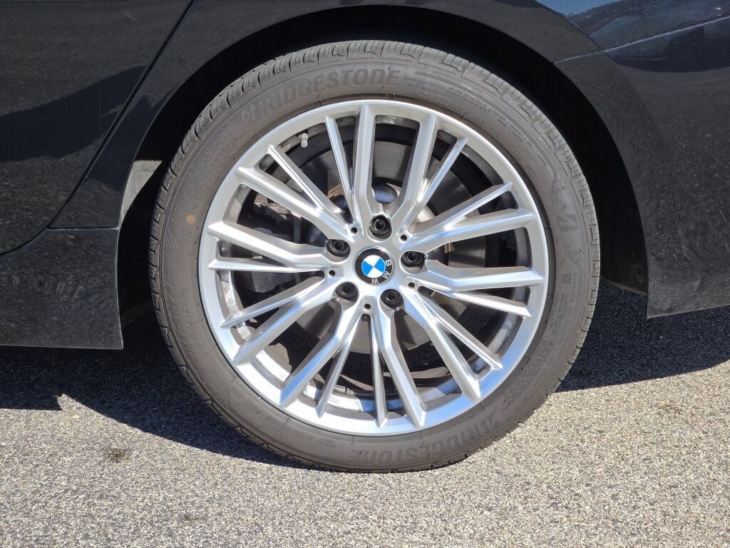 Used 2023 BMW 330i xDrive Sedan w/ Driving Assistance Package AWD/4WD image 24