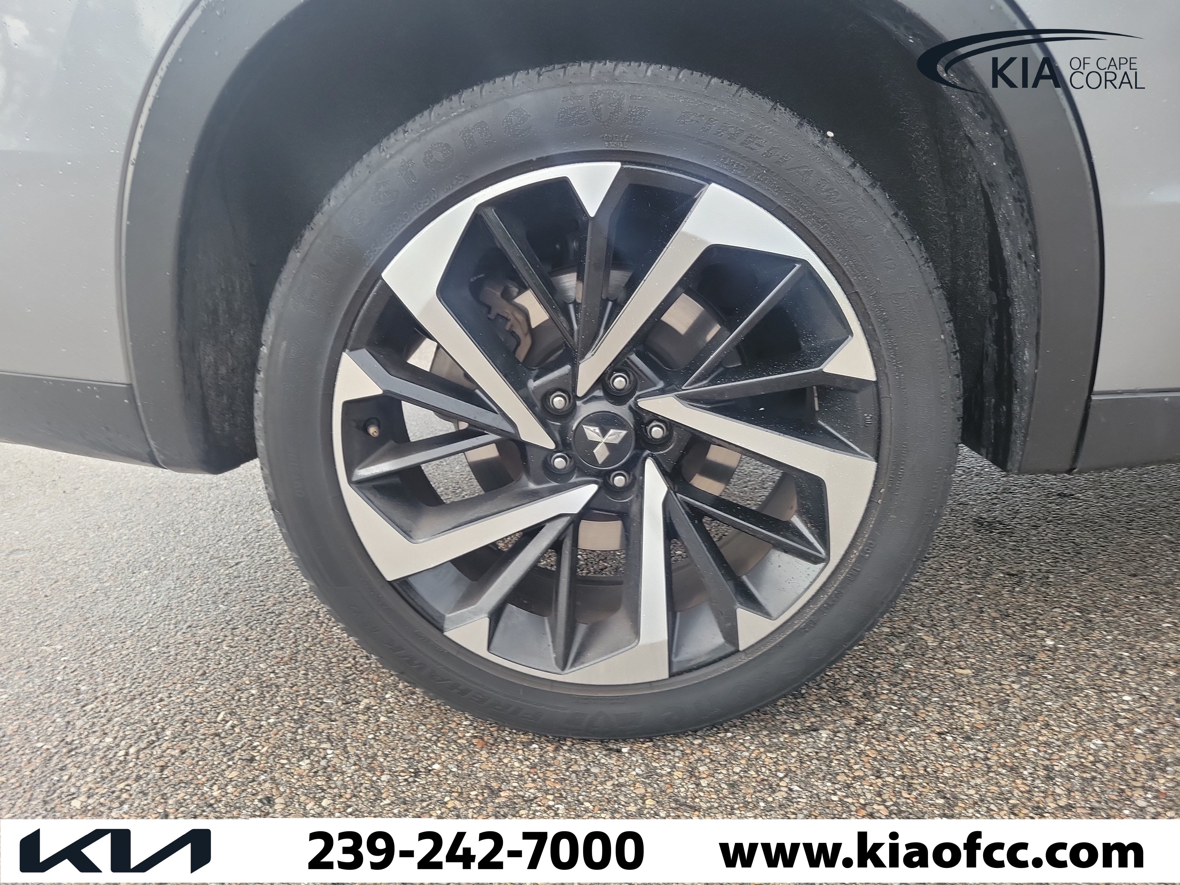 Used 2022 Mitsubishi Outlander SE FWD image 9