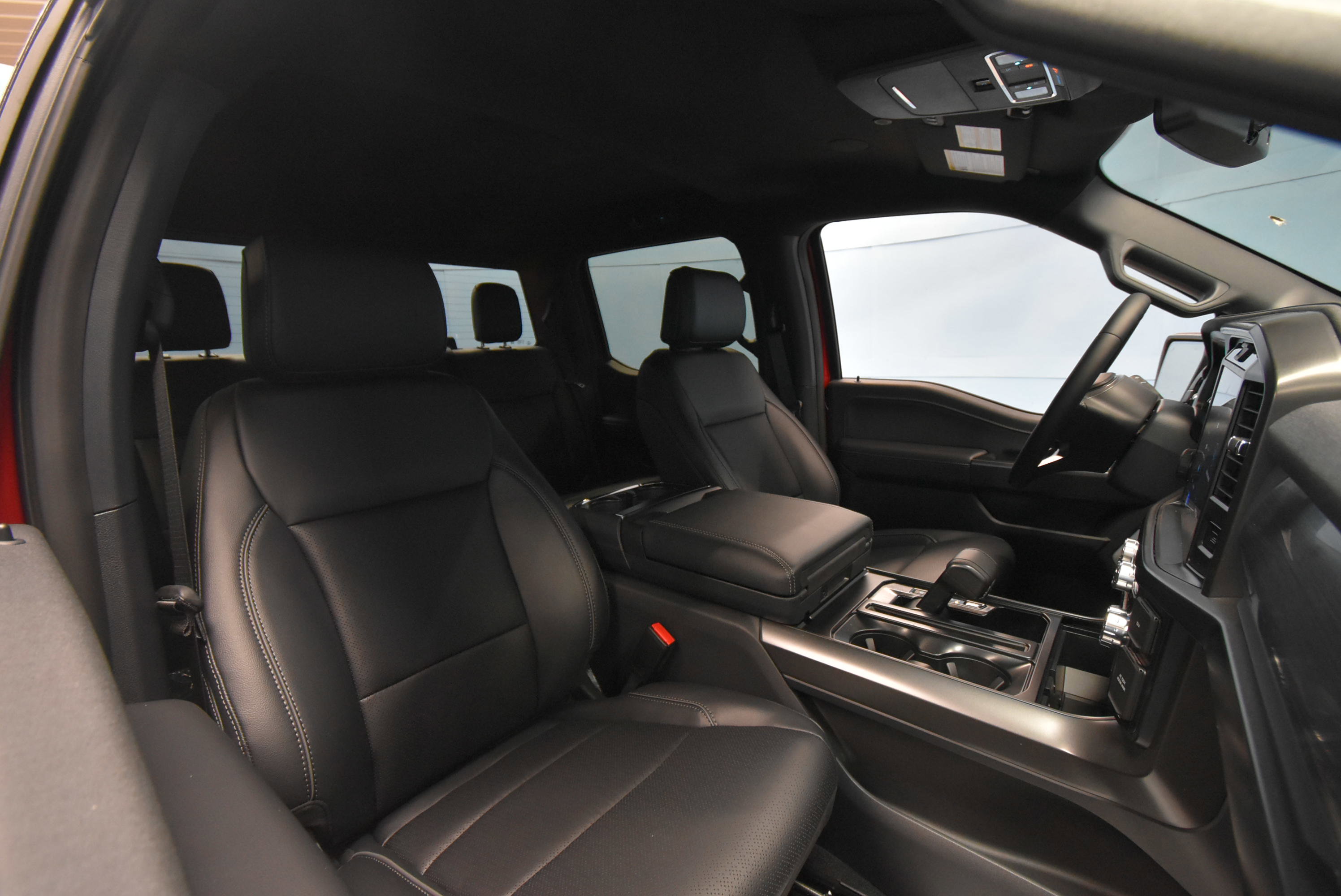 New 2025 Ford F150 Lariat w/ Equipment Group 502A High image 25