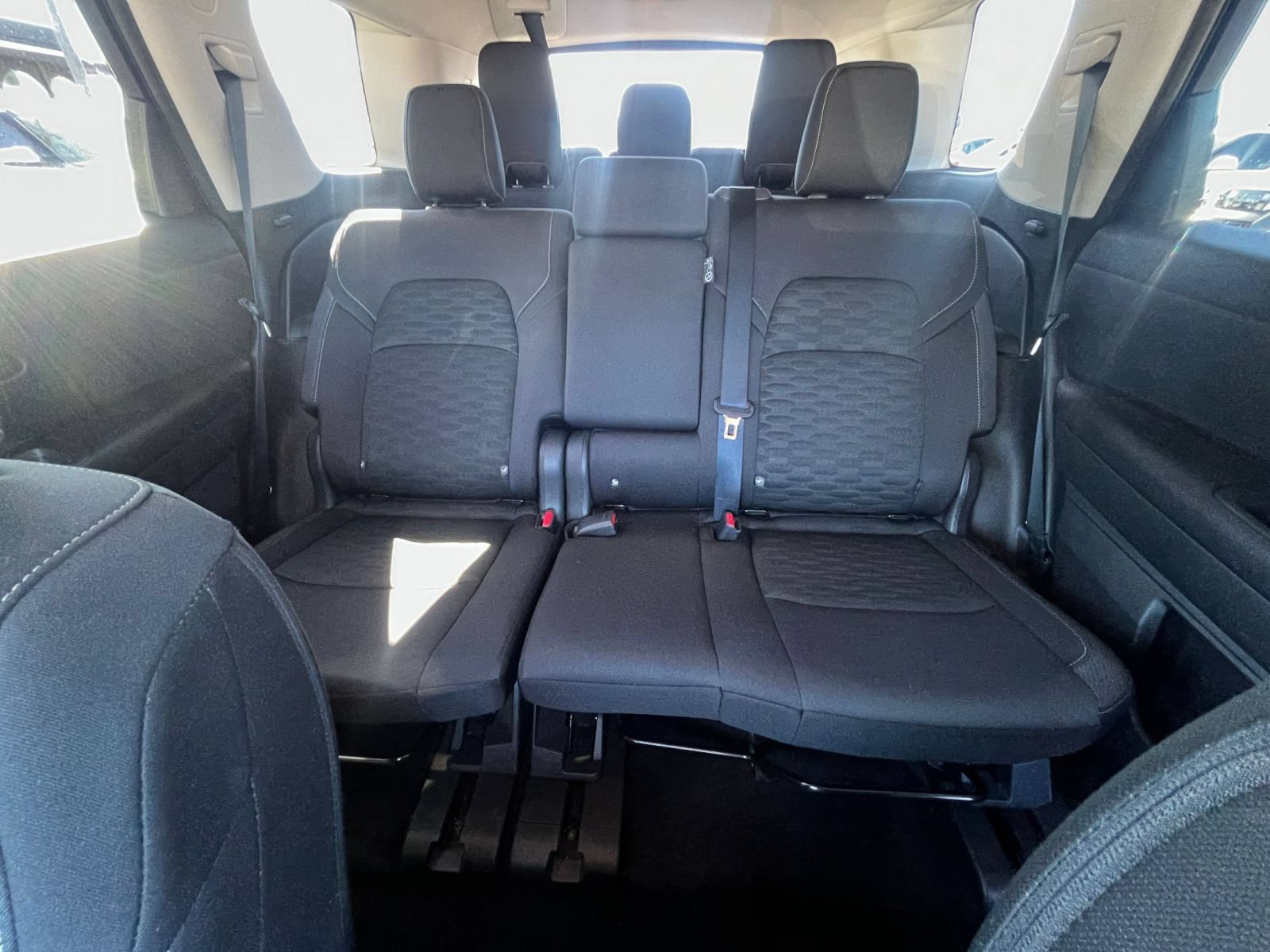 Used 2025 Nissan Pathfinder SV AWD/4WD image 41