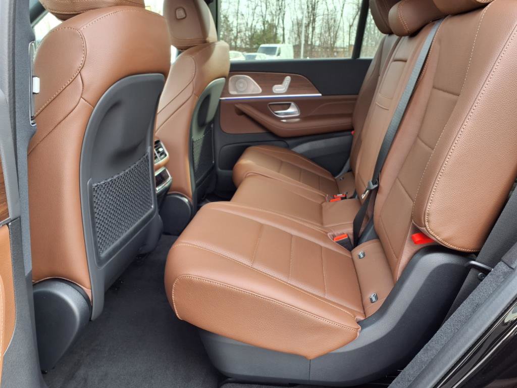 New 2025 Mercedes-Benz GLS 450 4MATIC image 6