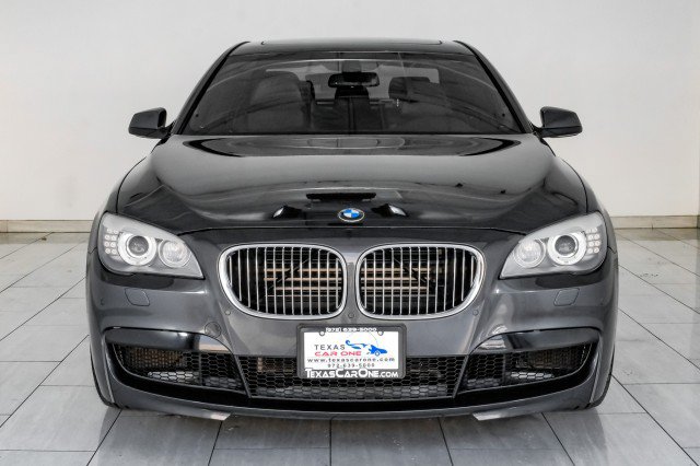 Used 2012 BMW 750i RWD image 3