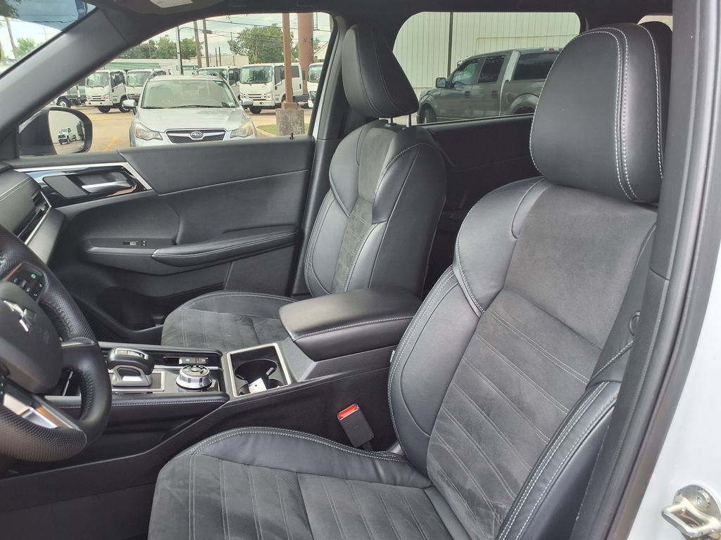 Used 2023 Mitsubishi Outlander Ralliart AWD/4WD image 6