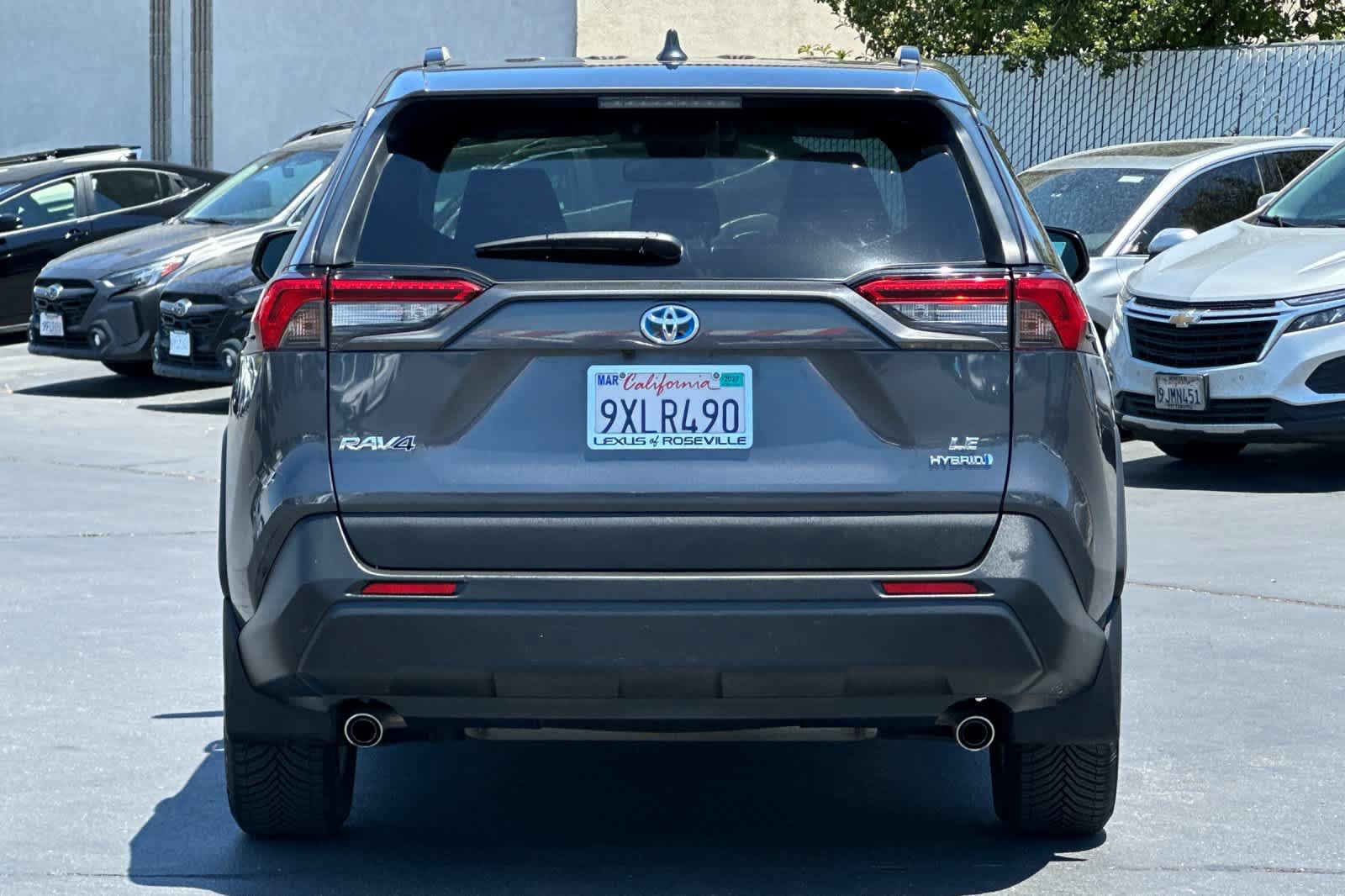 Used 2019 Toyota RAV4 LE AWD/4WD image 8