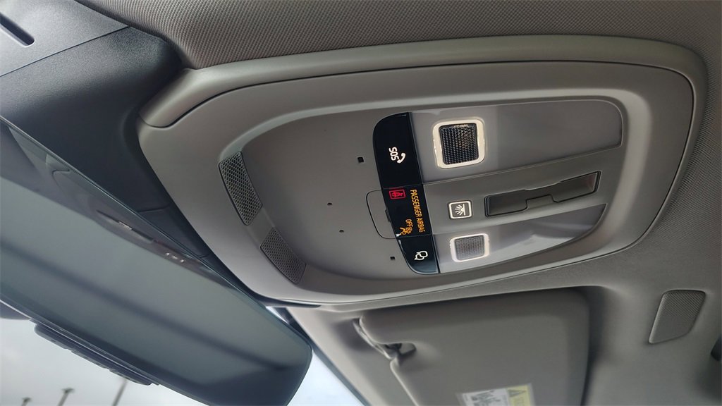 New 2026 Volvo XC60 B5 Plus w/ Climate Package image 23