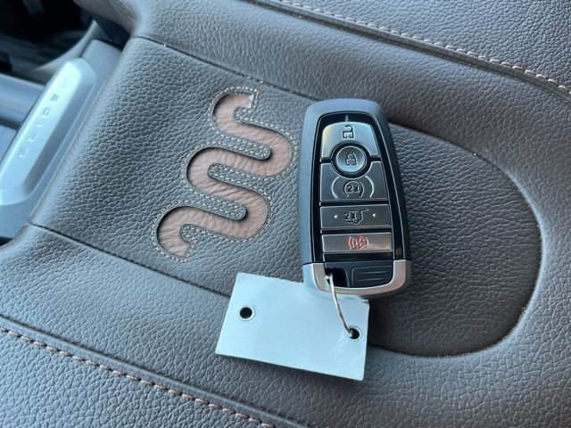 Used 2025 Ford Expedition King Ranch image 32