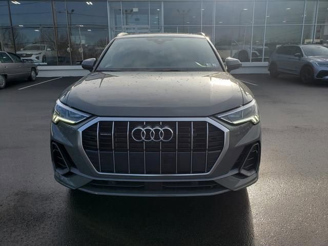 Used 2022 Audi Q3 2.0T Premium Plus w/ Premium Plus Package image 9