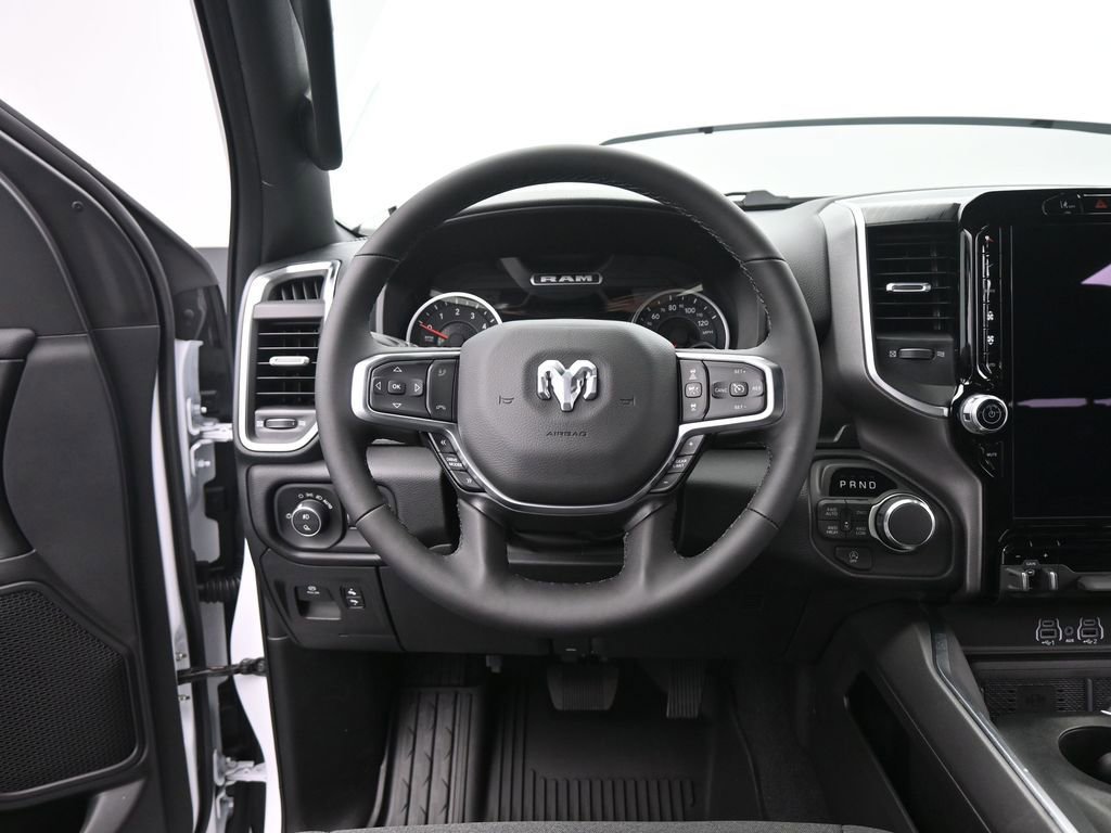 New 2026 RAM 1500 4x4 Crew Cab image 30