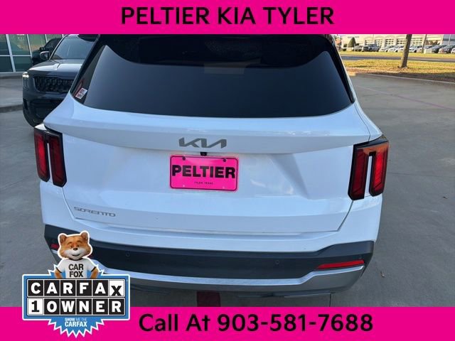 Certified 2025 Kia Sorento EX w/ Panoramic Sunroof Package image 11
